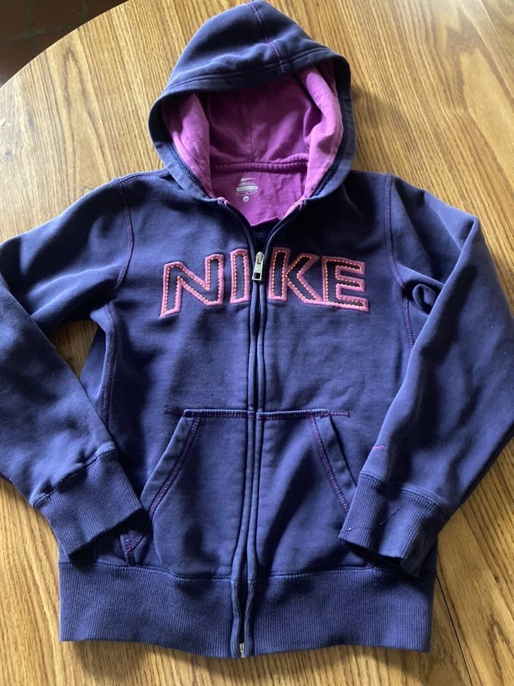 Medium Youth Nike Hoodie